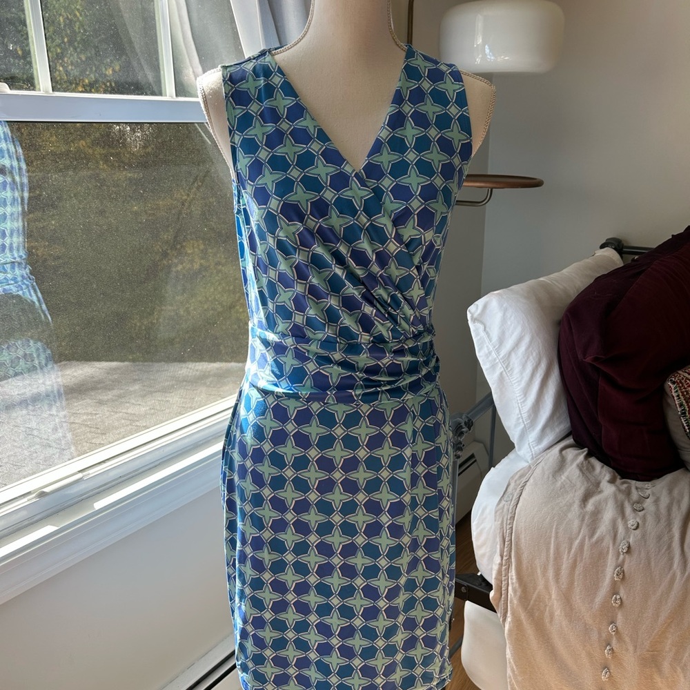J. McLaughlin Blue and Green Star Pattern Wrap Midi Dress Small